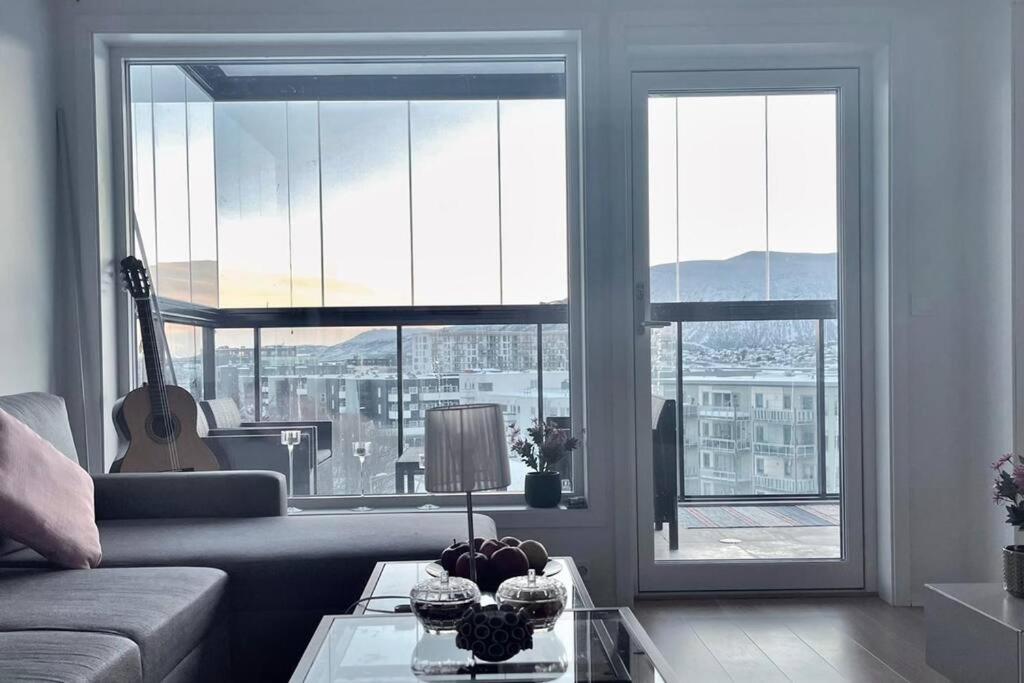 New Magnificent View Apartment Near The Centre Tromsø Kültér fotó